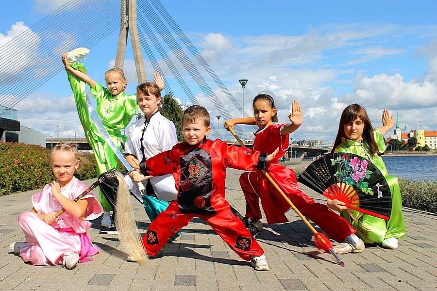 Изображение нас